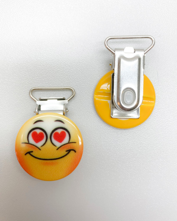 Clips Emoji Kär 18 mm