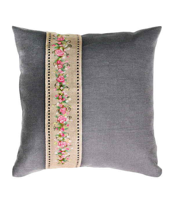 Broderikit Kudde Blomster grå