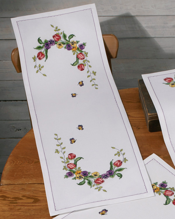 Løper Tulipaner og stemorsblomster