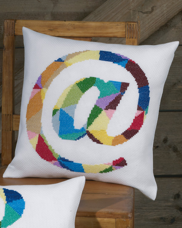 Broderikit Kudde @