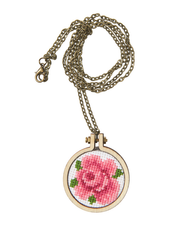 Broderi Rose til halsbånd