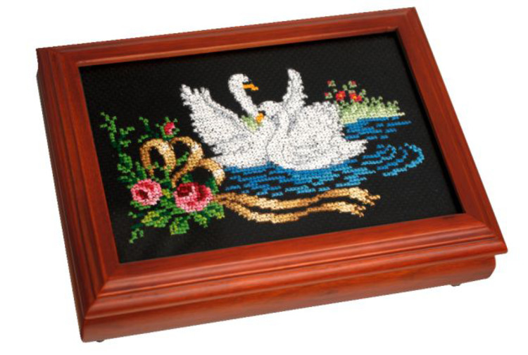 Broderi Svanar