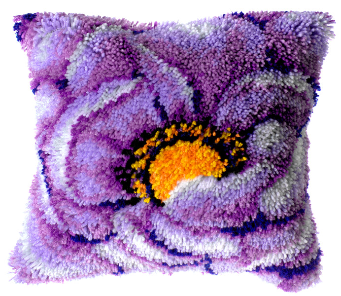 Knüpfkissen Lila Blumen