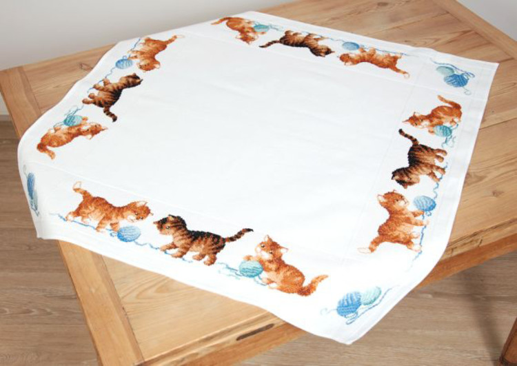 Broderikit Duk Lekfulla katter