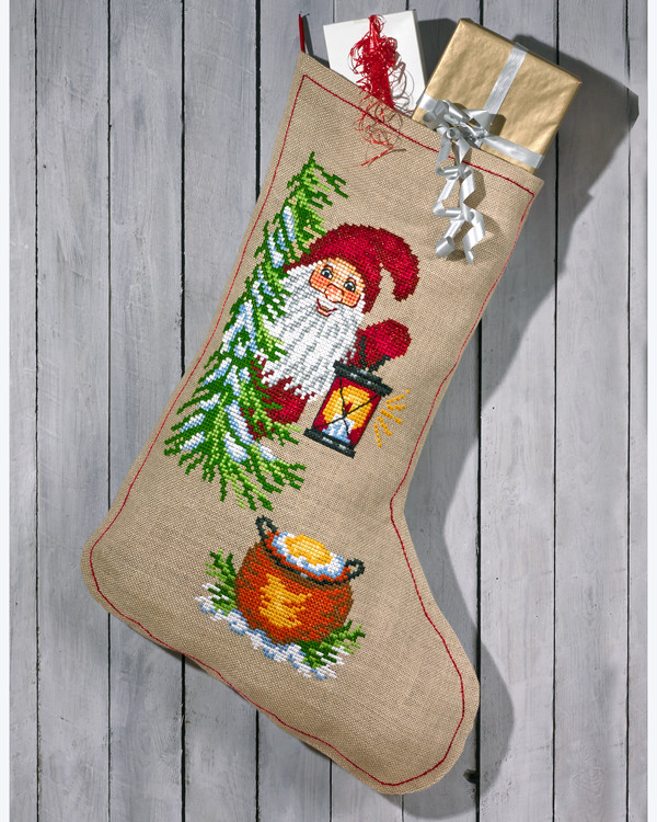 Julstrumpa Tomten smyger