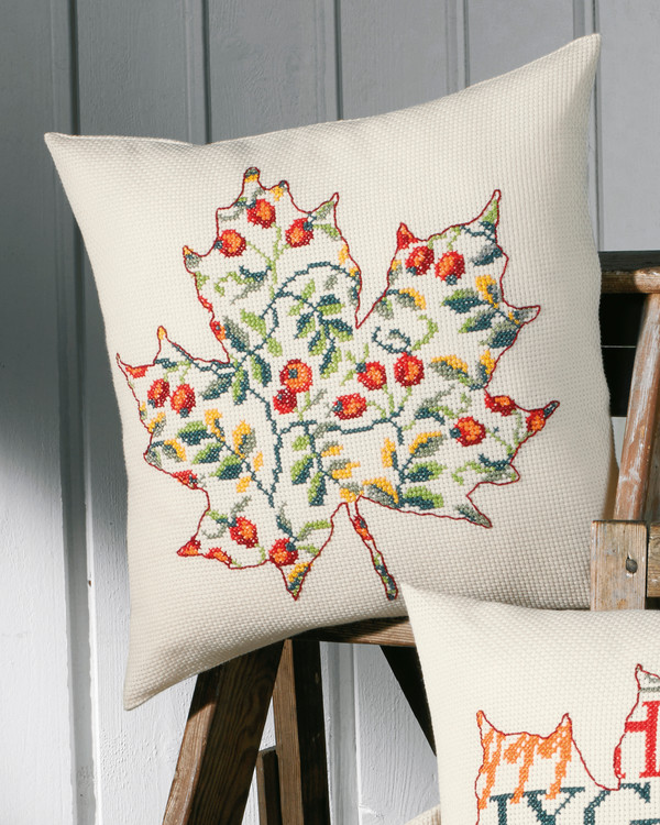 Broderikit Kudde Blad med nypon